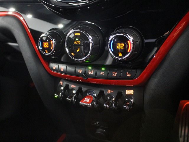 MINI John Cooper Works ALL4 Countryman RHD