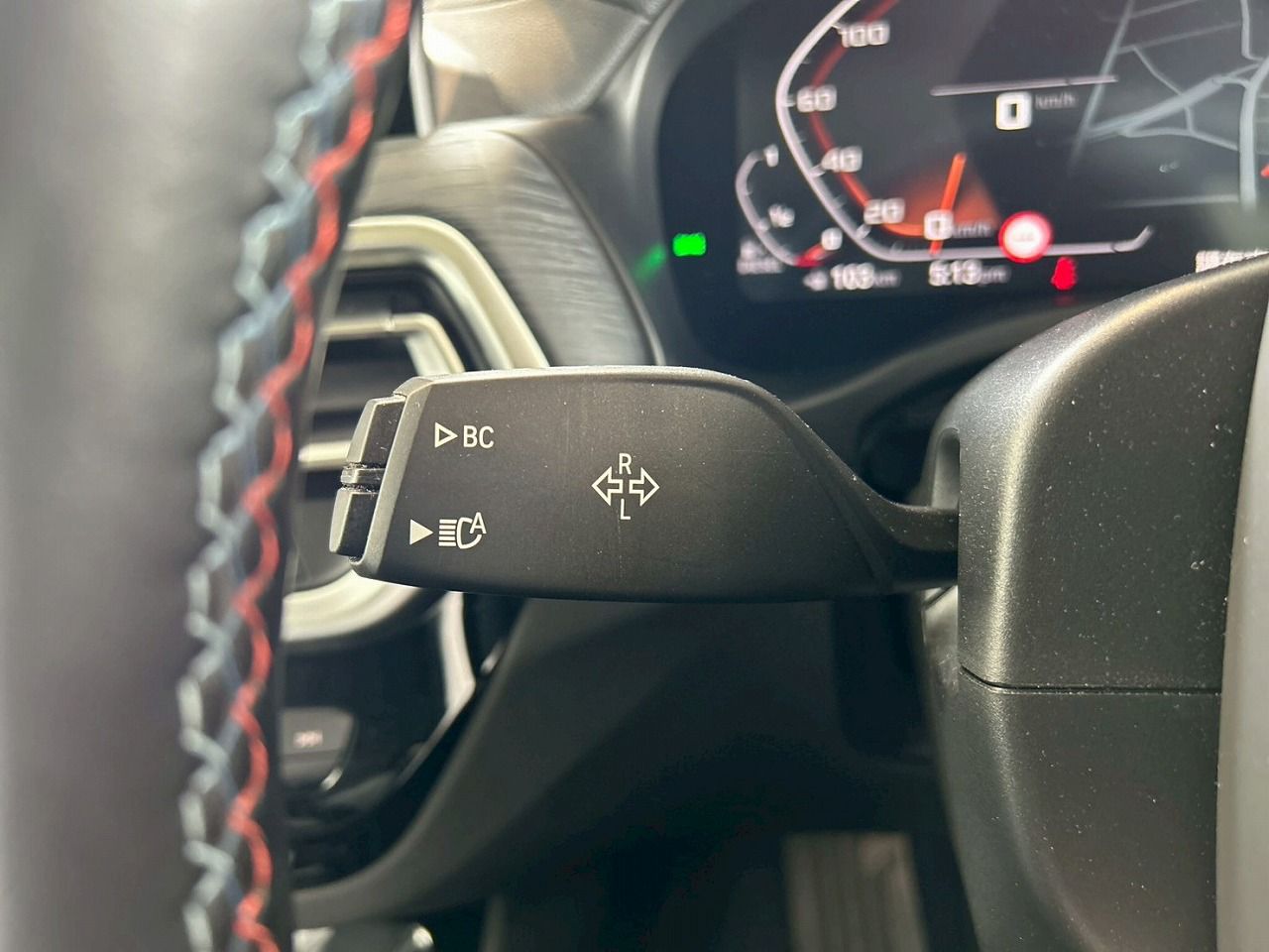 G01 X3 M40d RHD LCI ZA