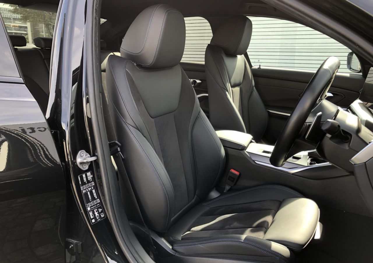 320d xDrive Berline RHD