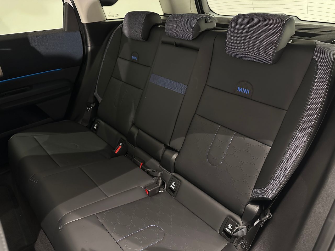 U25 MINI Countryman E