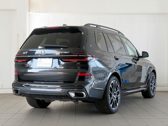 X7 xDrive40d RHD US