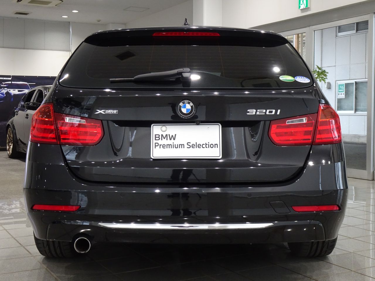 320I XDRIVE TOURING RHD