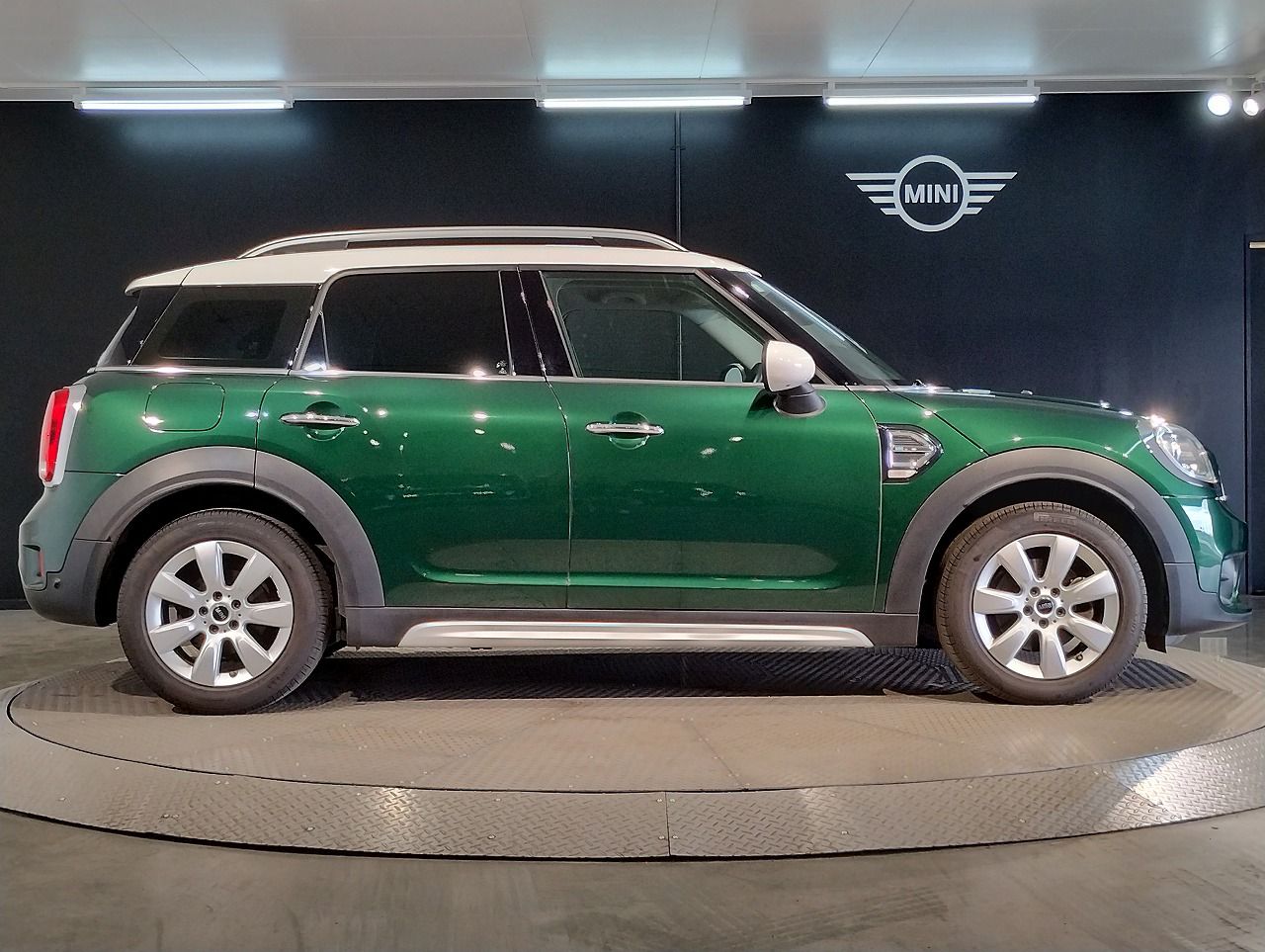 MINI CROSSOVER COOPER