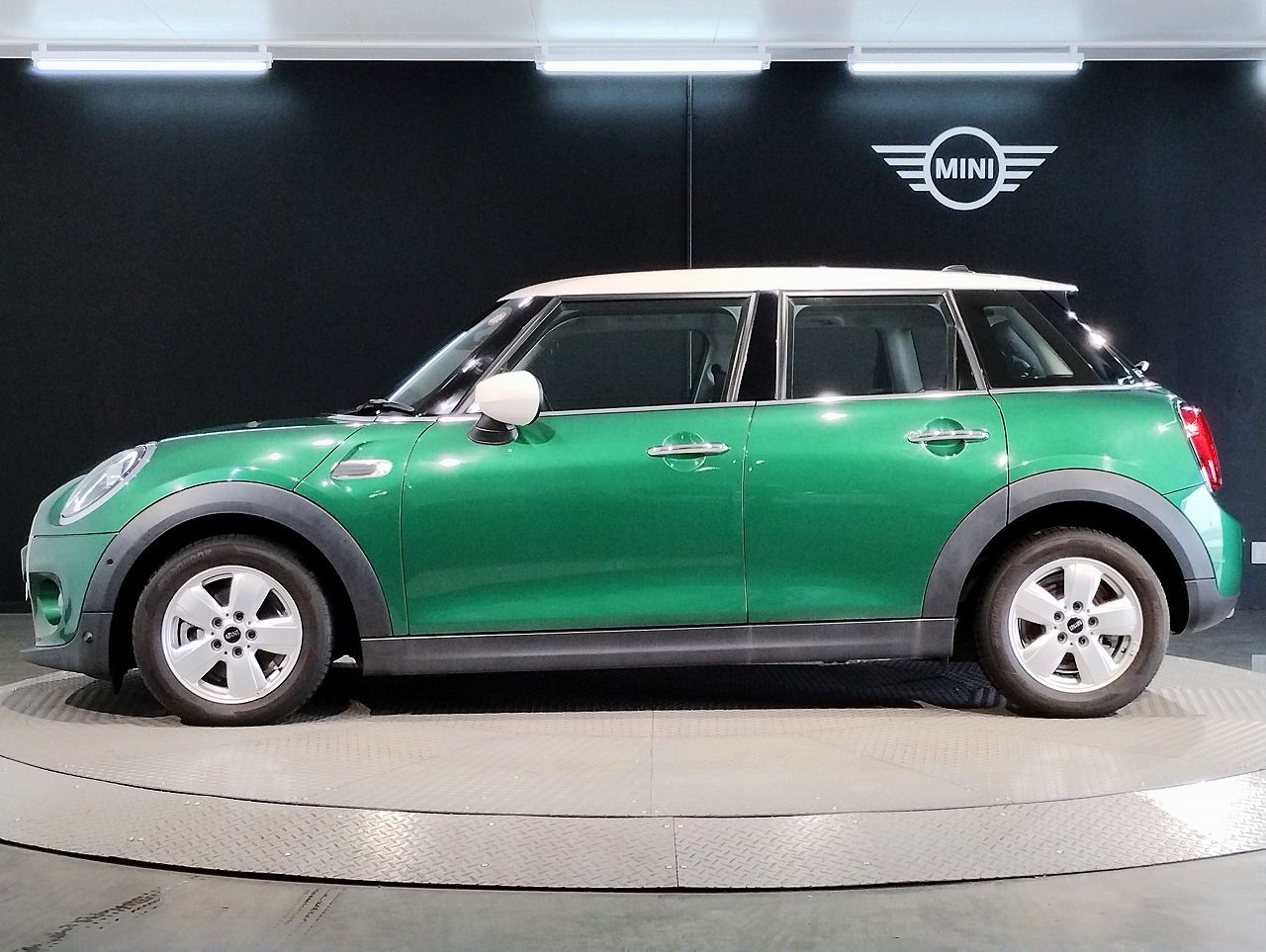 MINI F55 Cooper D 5dr Hatch LCI