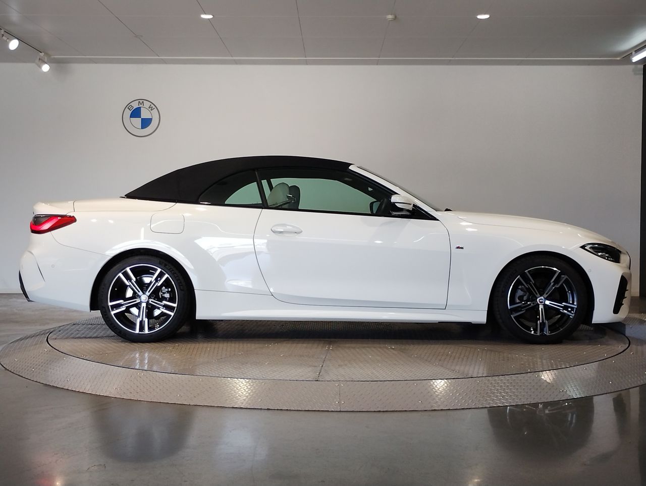 G23 420i Convertible RHD