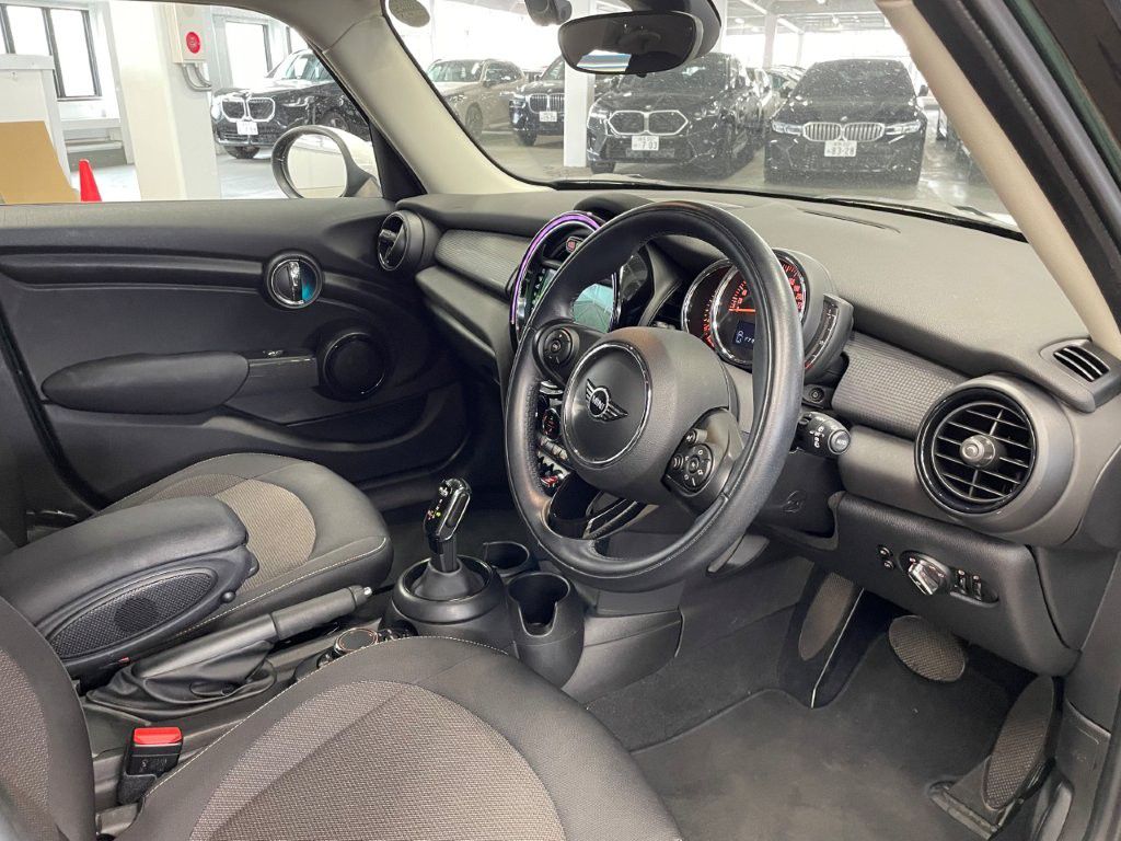 F55 MINI Cooper 5-Door Hatch LCI