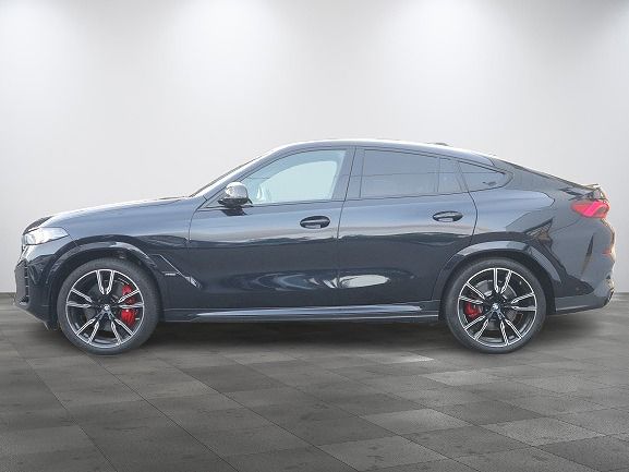 X6 M60i xDrive RHD