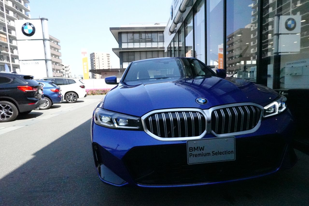 320d xDrive Berline RHD