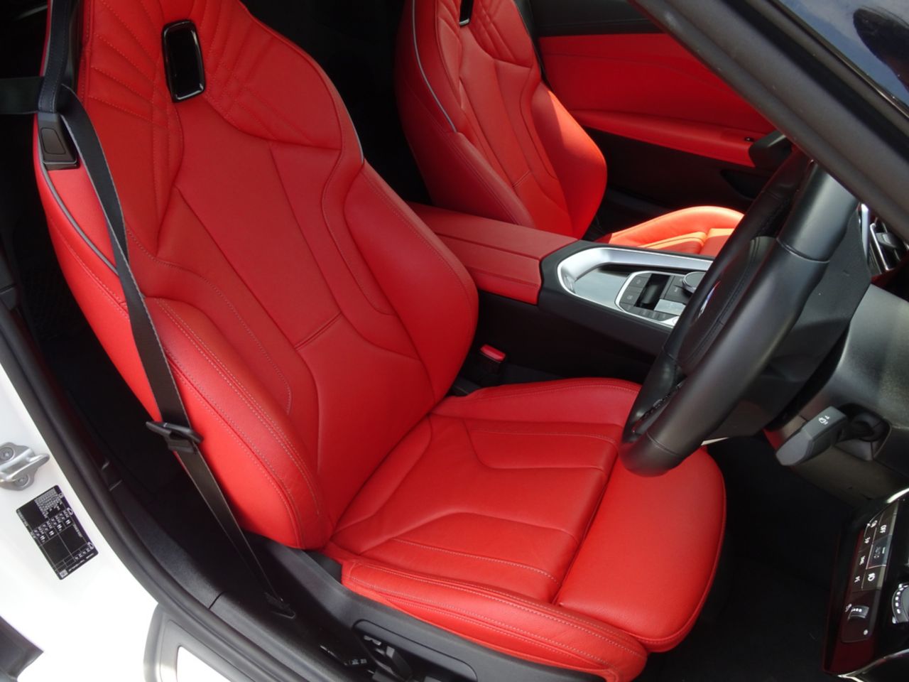 G29 z4 sDrive20i RHD