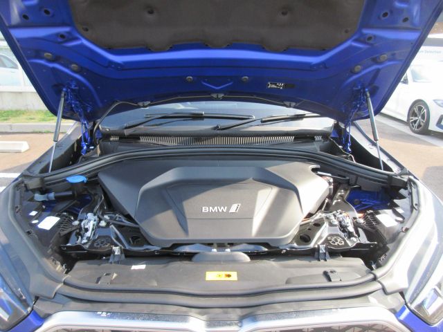 iX2 xDrive30 MSP