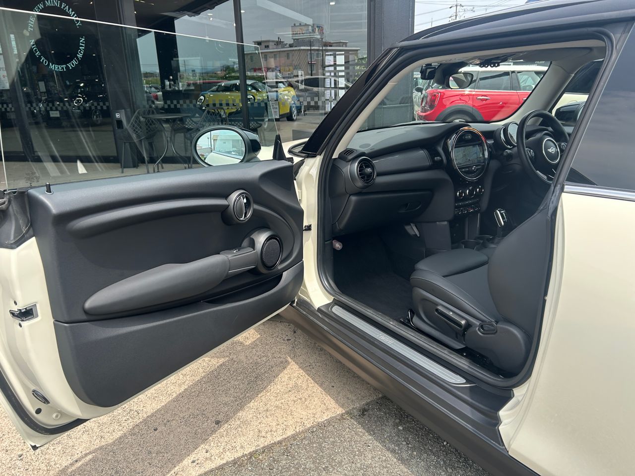 F56 MINI Cooper 3-Door Hatch LCI