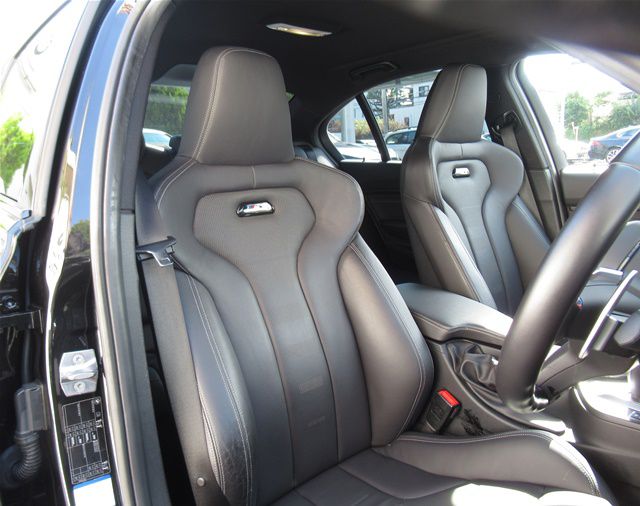 M3 LIMOUSINE RHD
