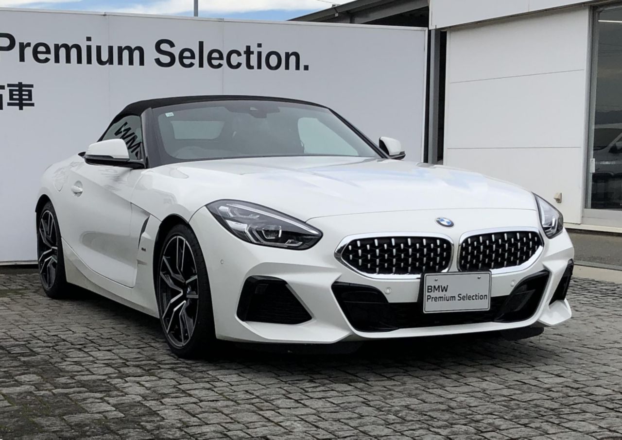 G29 z4 sDrive20i RHD