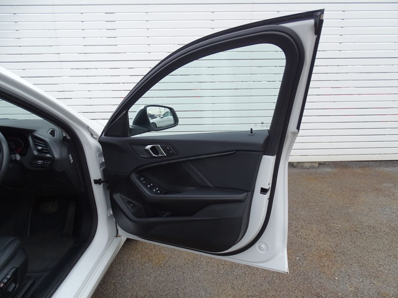 F40 118d Sports Hatch 5-door B47 2.0d