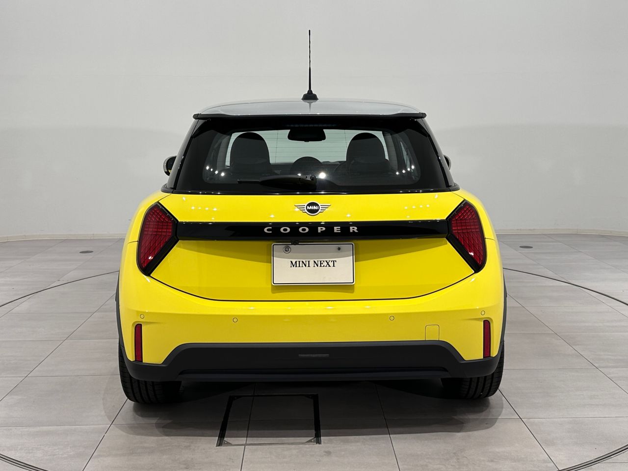 F66 MINI Cooper C 3Dr