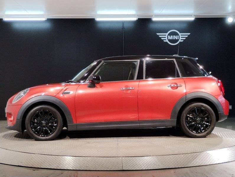 F55 MINI Cooper 5-Door Hatch LCI