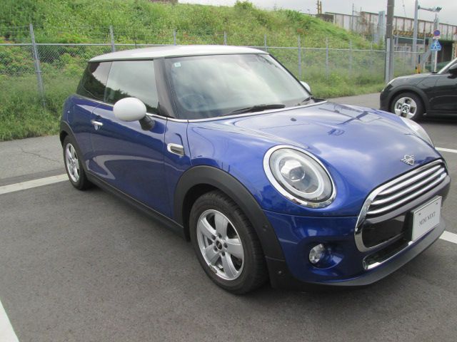 F56 COOPER D (AT)