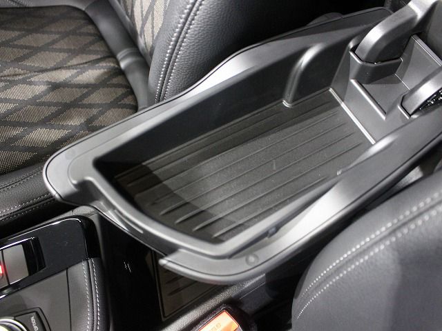 X1 sDrive18i RHD
