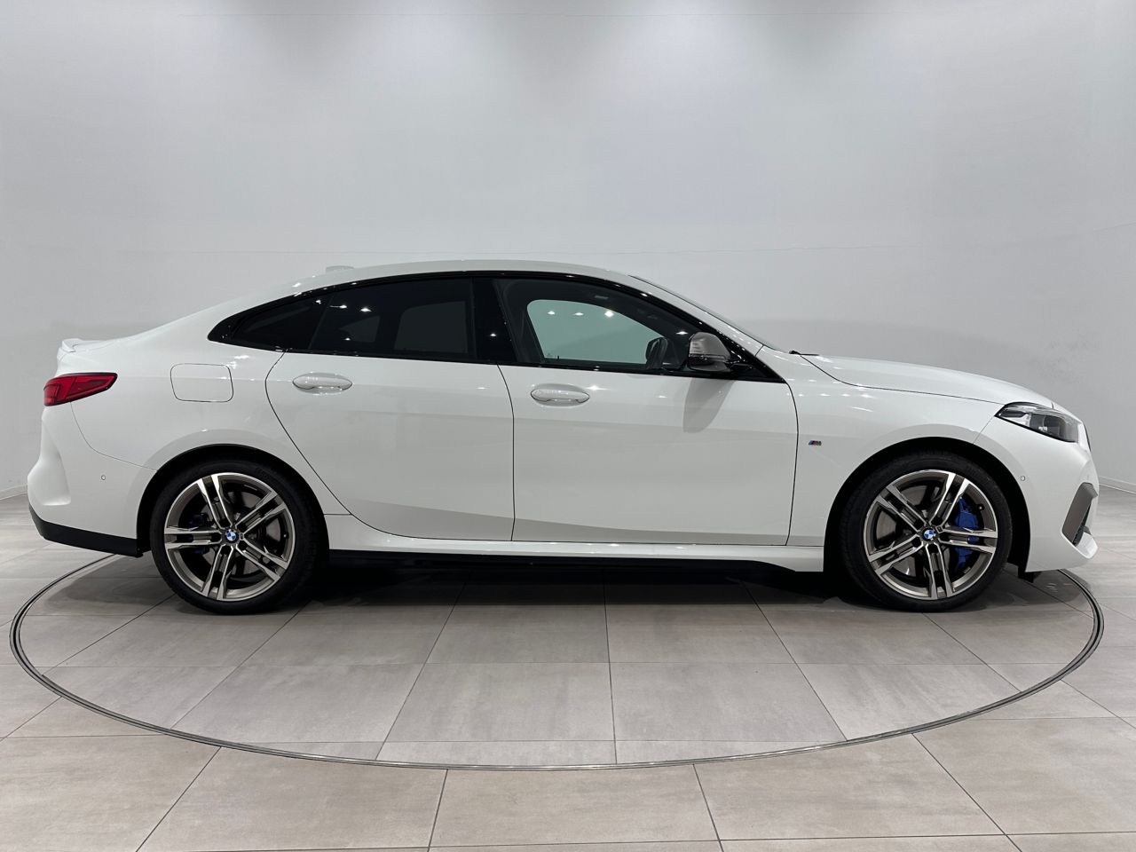 F4* **35i xDrive **** ***** B48 2.0i