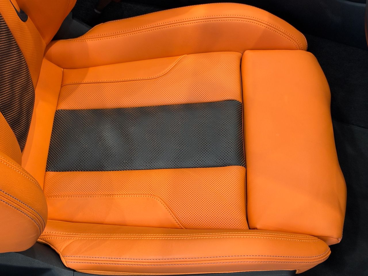 G83 M4 Competition M xDrive Competition RHD