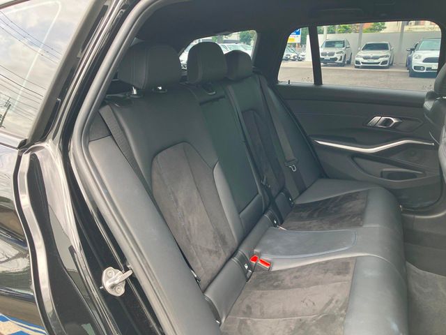G21 320d xDrive Touring RHD