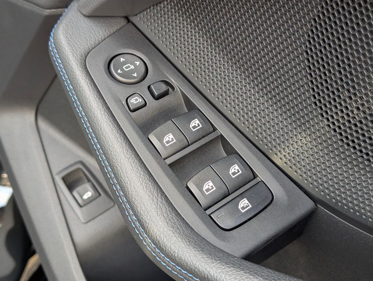 F40 118d Sports Hatch 5-door B47 2.0d