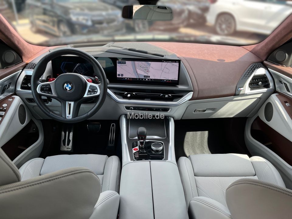 BMW XM