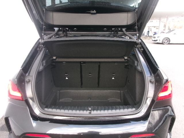 F40 118d Sports Hatch 5-door B47 2.0d