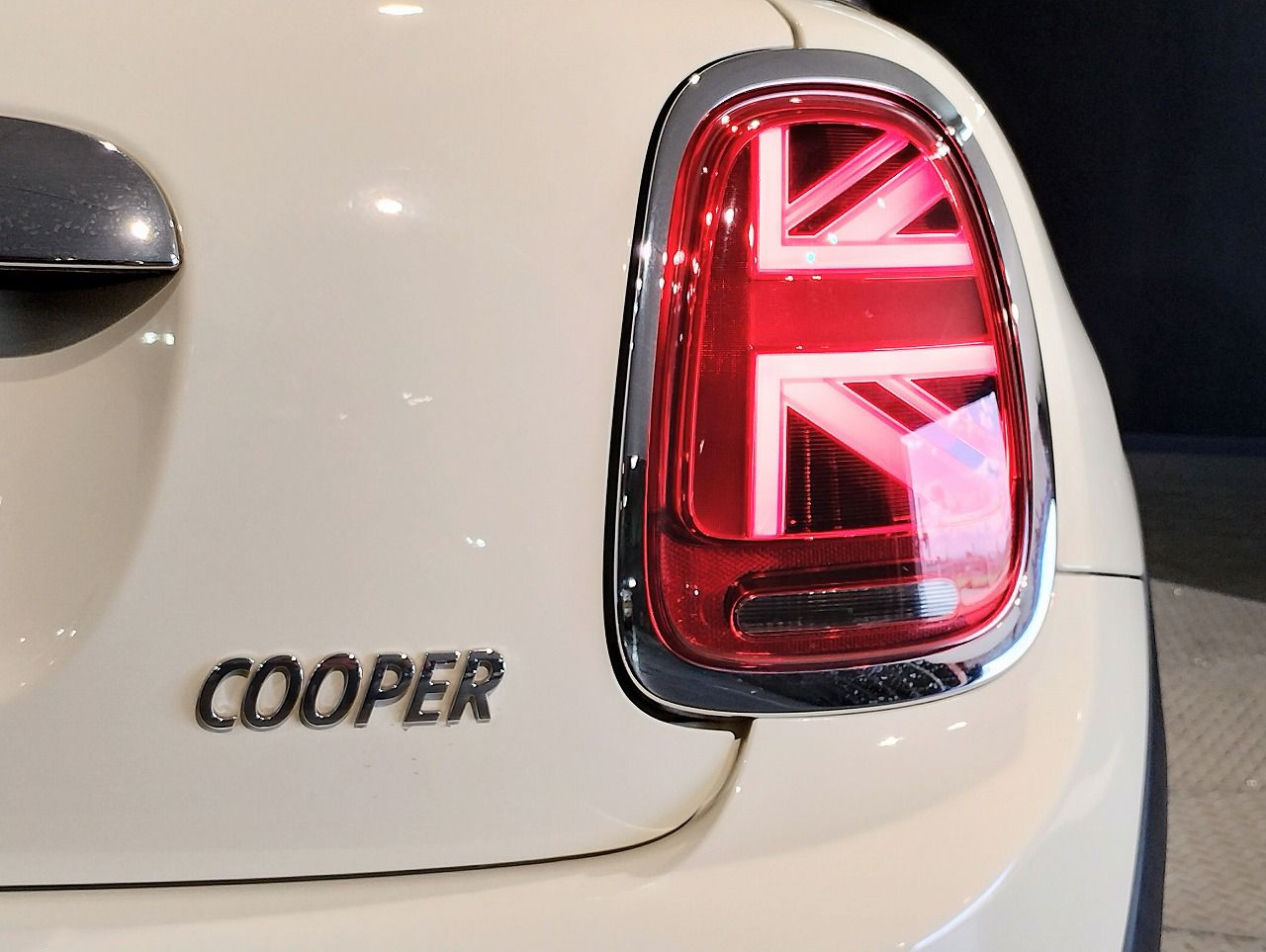 F56 MINI Cooper 3-Door Hatch LCI