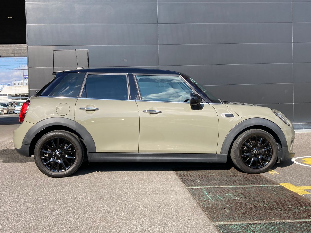 F55 MINI Cooper 5-Door Hatch LCI