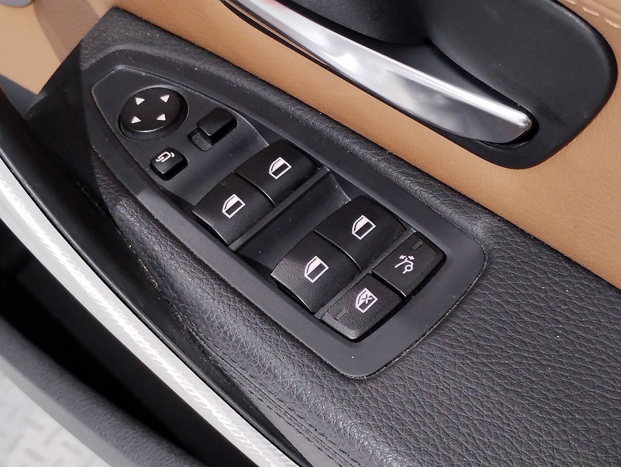 320I GRANTURISMO RHD