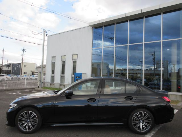 G20 320i Saloon RHD TU