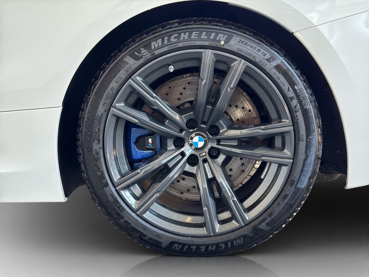 BMW M8
