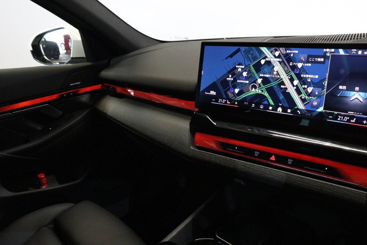 BMW i5 eDrive40 M Sport RHD
