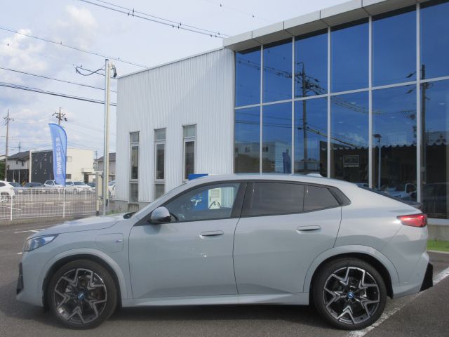iX2 xDrive30 MSP