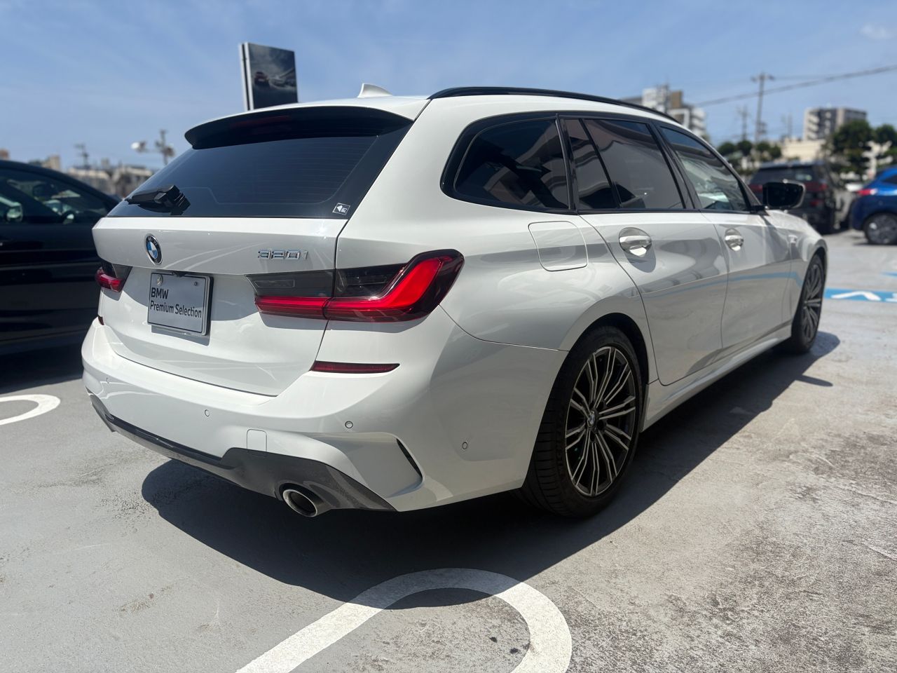 G21 320i RHD