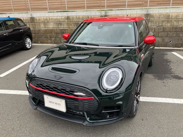 THE MINI JOHN COOPER WORKS CLUBMAN.