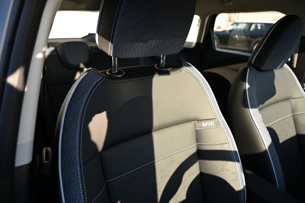 J05 MINI Aceman E