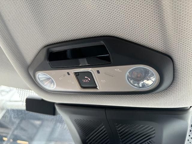J01 MINI Cooper E