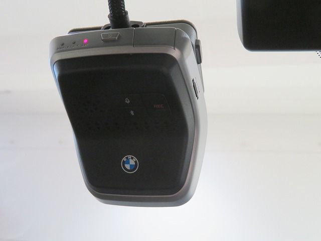 G** 4**i C********** B** 2**i RHD