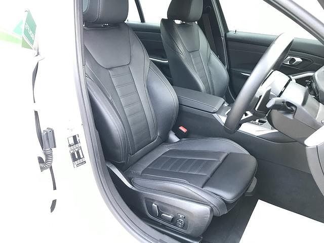 G20 320i Saloon LCI RHD MX