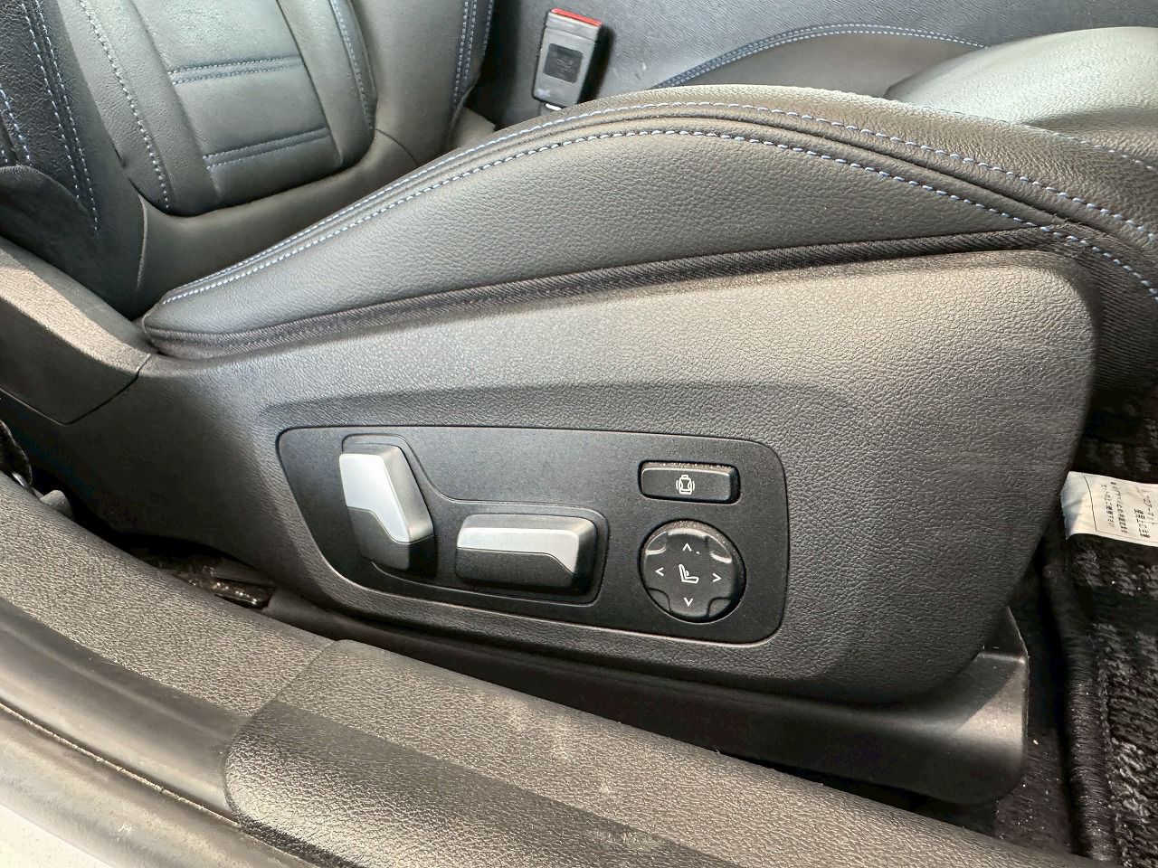G21 M340i xDrive RHD