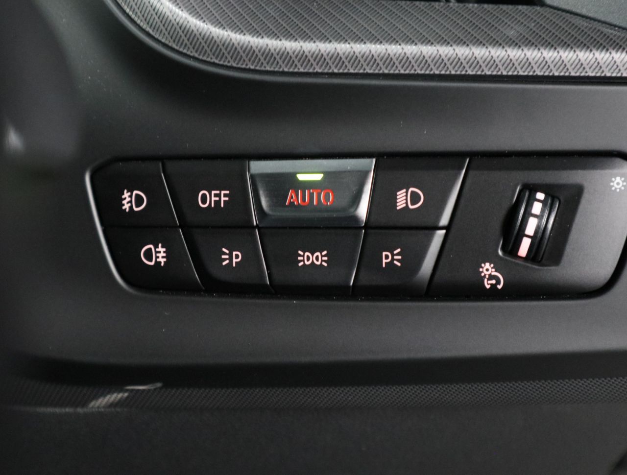 F40 118d Sports Hatch 5-door B47 2.0d