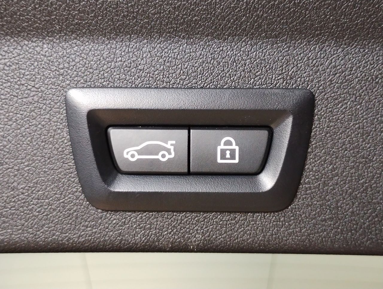 F40 118d Sports Hatch 5-door B47 2.0d