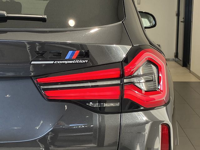 F97 X3 M RHD LCI