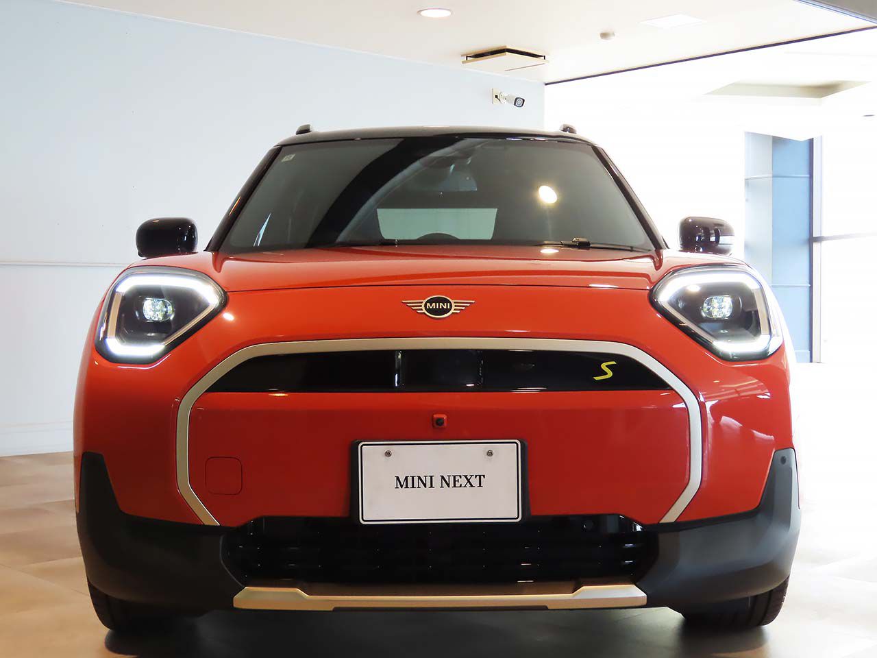 J05 MINI Aceman SE