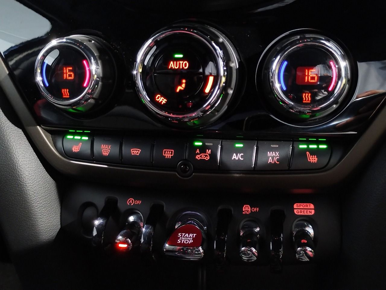 MINI CROSSOVER JCW