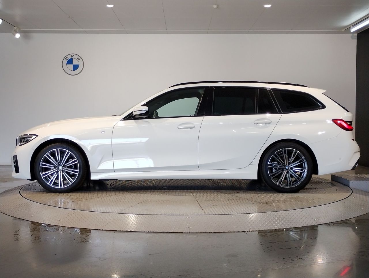G21 318i Touring