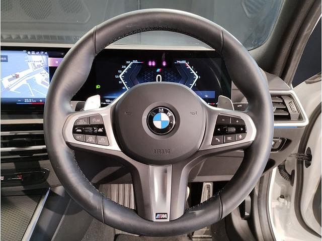 320d xDrive Berline RHD