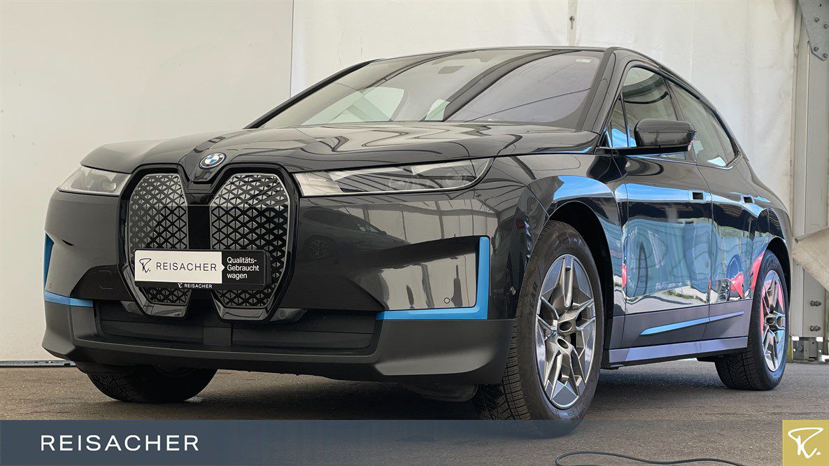 BMW iX